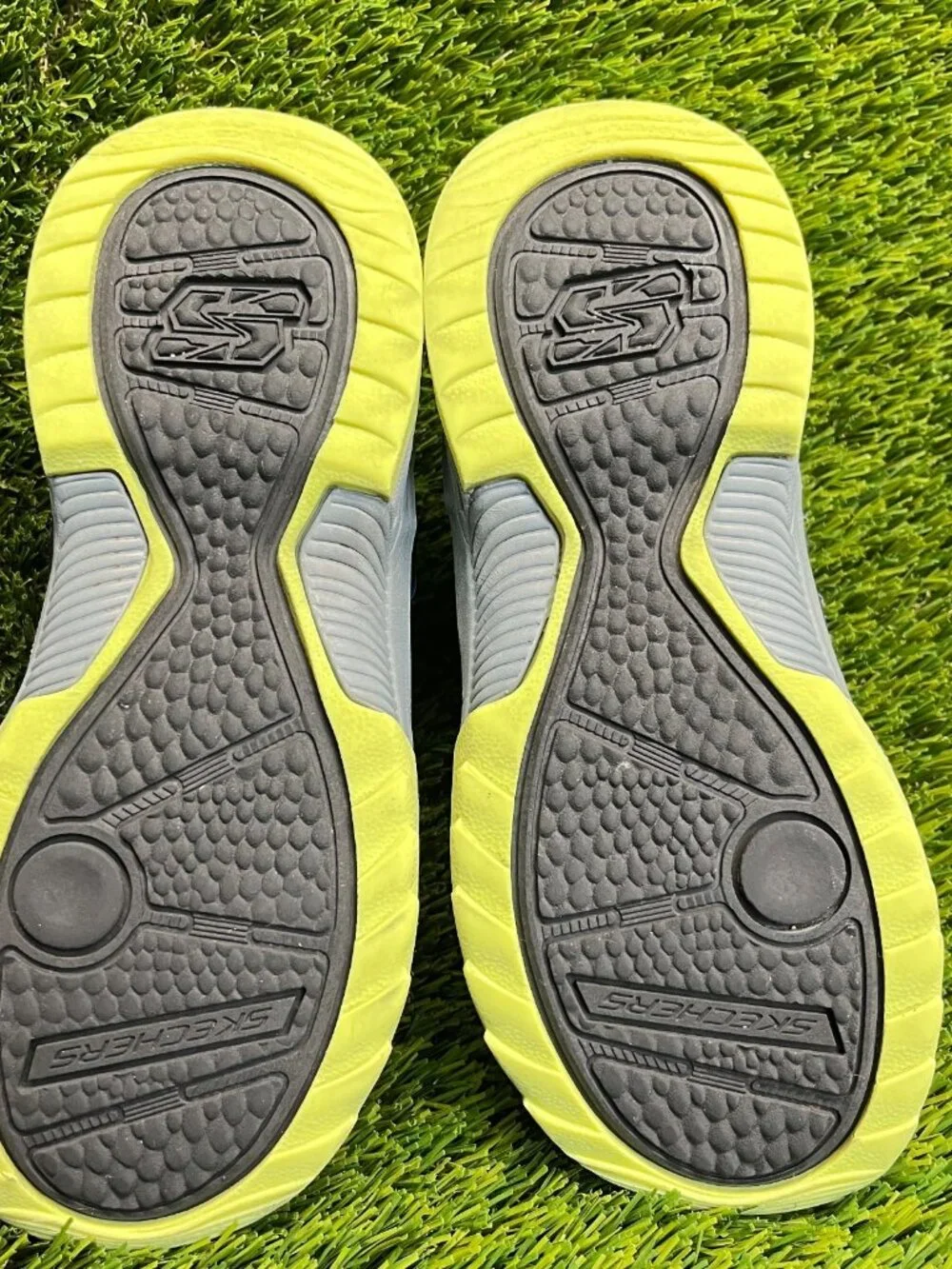 Skechers please review